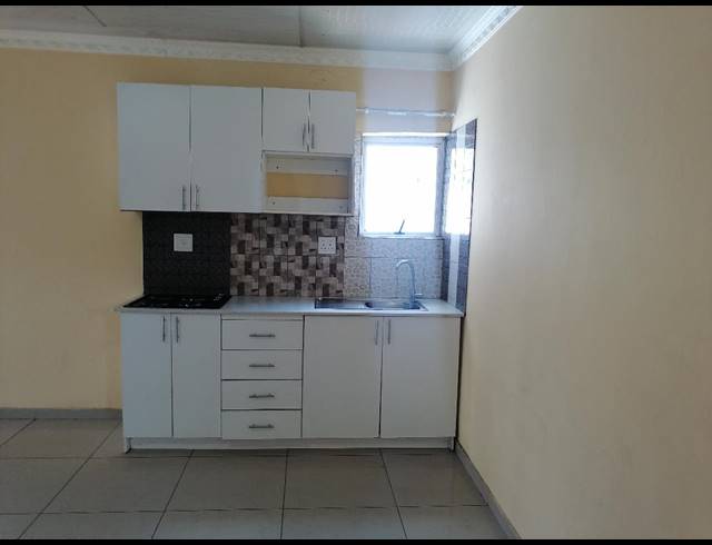 1 bed property to rent in WINCHESTER HILLS